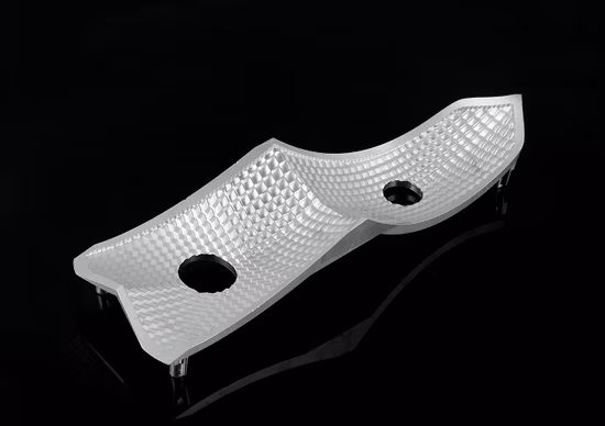 OEM su misura Alluminio Acciaio inossidabile Ferro Titanio Ottone Rame POM Macchinari metallici Auto Moto Bicicletta Tornitura Fresatura Forgiatura Lavorazione CNC Pezzi di ricambio